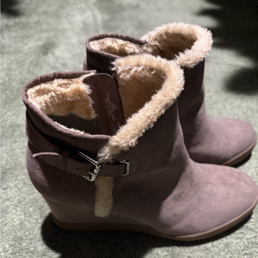 Women's Suede Shearling-Lined Wedge Ankle Boots - Taupe